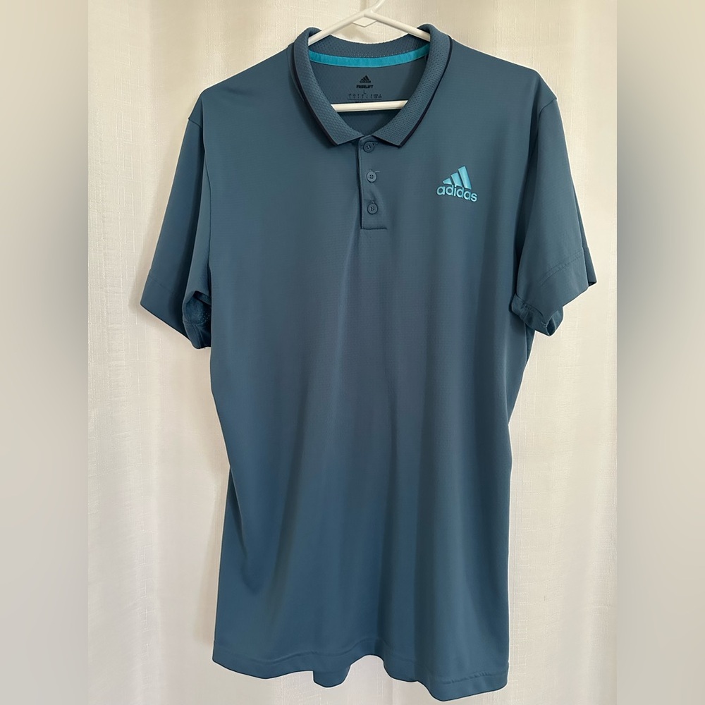 adidas Freelift Short SleeveTennis Polo, Blue in Size Large